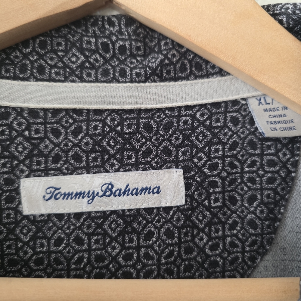 Tommy Bahama Silk Button Down Shirt Black Patterned XL - Picture 2 of 13